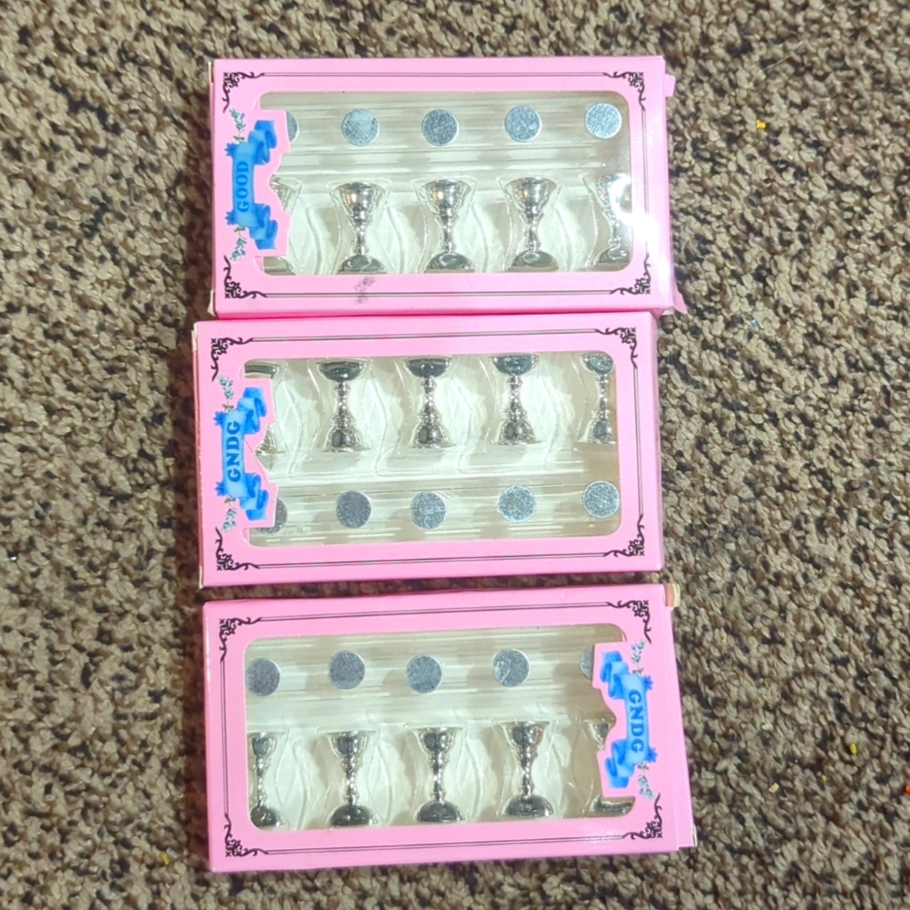 New in box Nail Stand Accessory 3 pack